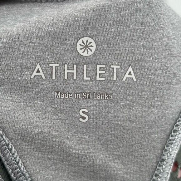 Athleta Eyelet Unsinkable Yoga Tank Top Graphite Gray Size Small - Picture 3 of 13